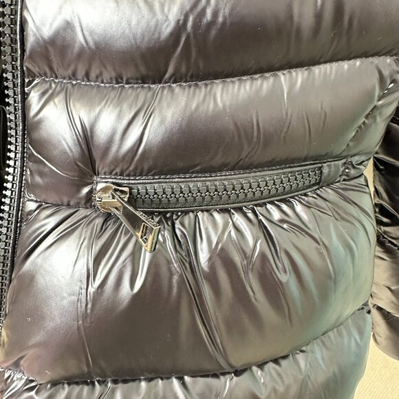 Moncler Black Down Puffer Jacket | Quilted, Zip Pockets, Cartoon Wash Label - Picture 5 of 8
